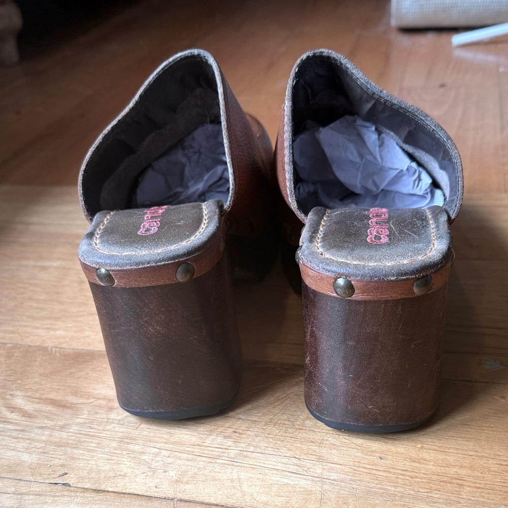 Candie's Women's Brown Clogs Size 10 - Picture 4 of 8